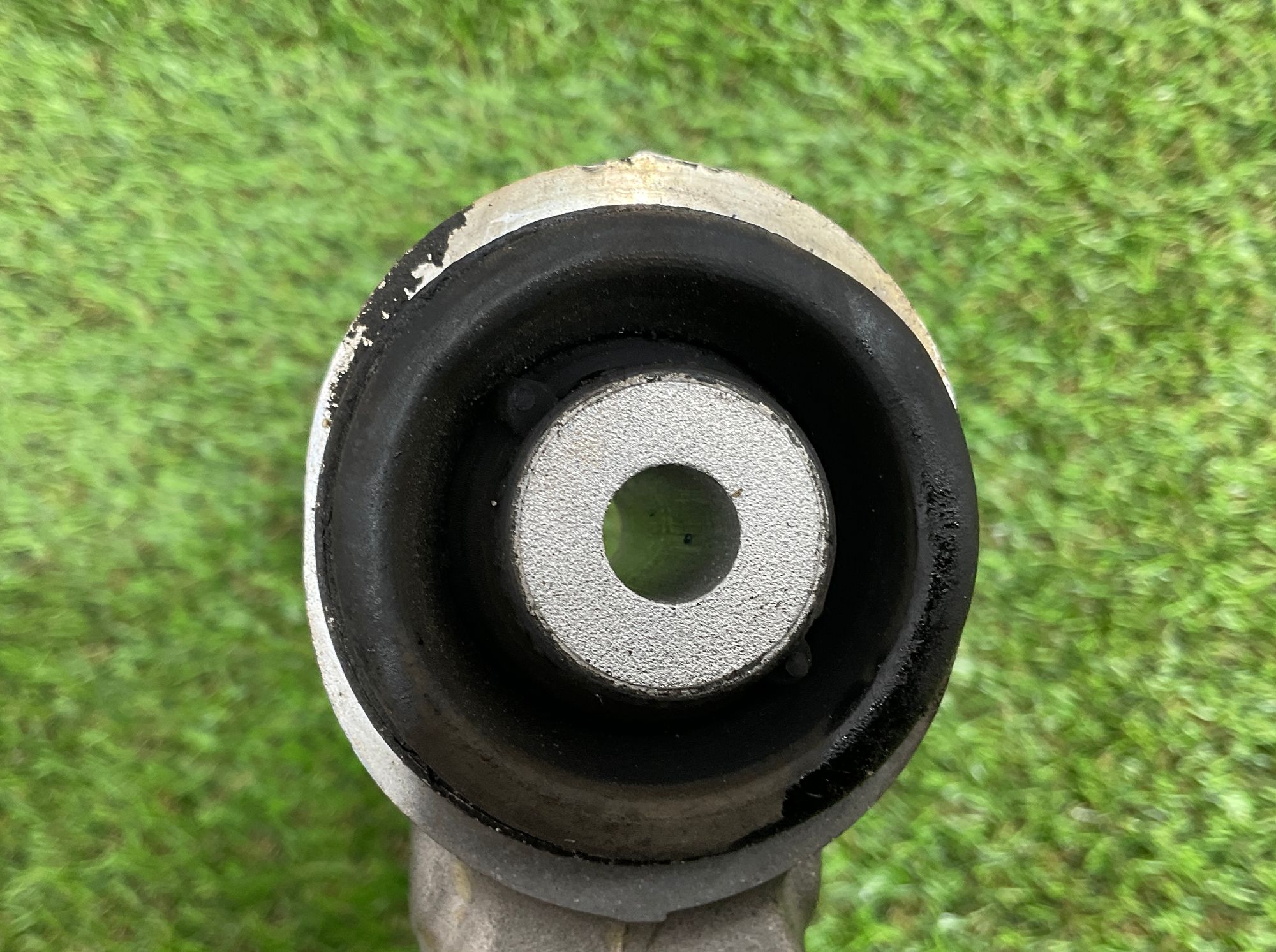 https://ycs.partsauto.market/partsauto-images/thmbs/userImages/h353NjtZg3VDP19b5HMt7LlpbQ93/part/fc23f8ad-c437-4db2-bc5f-c788f6857fe9_1746862683116.jpg