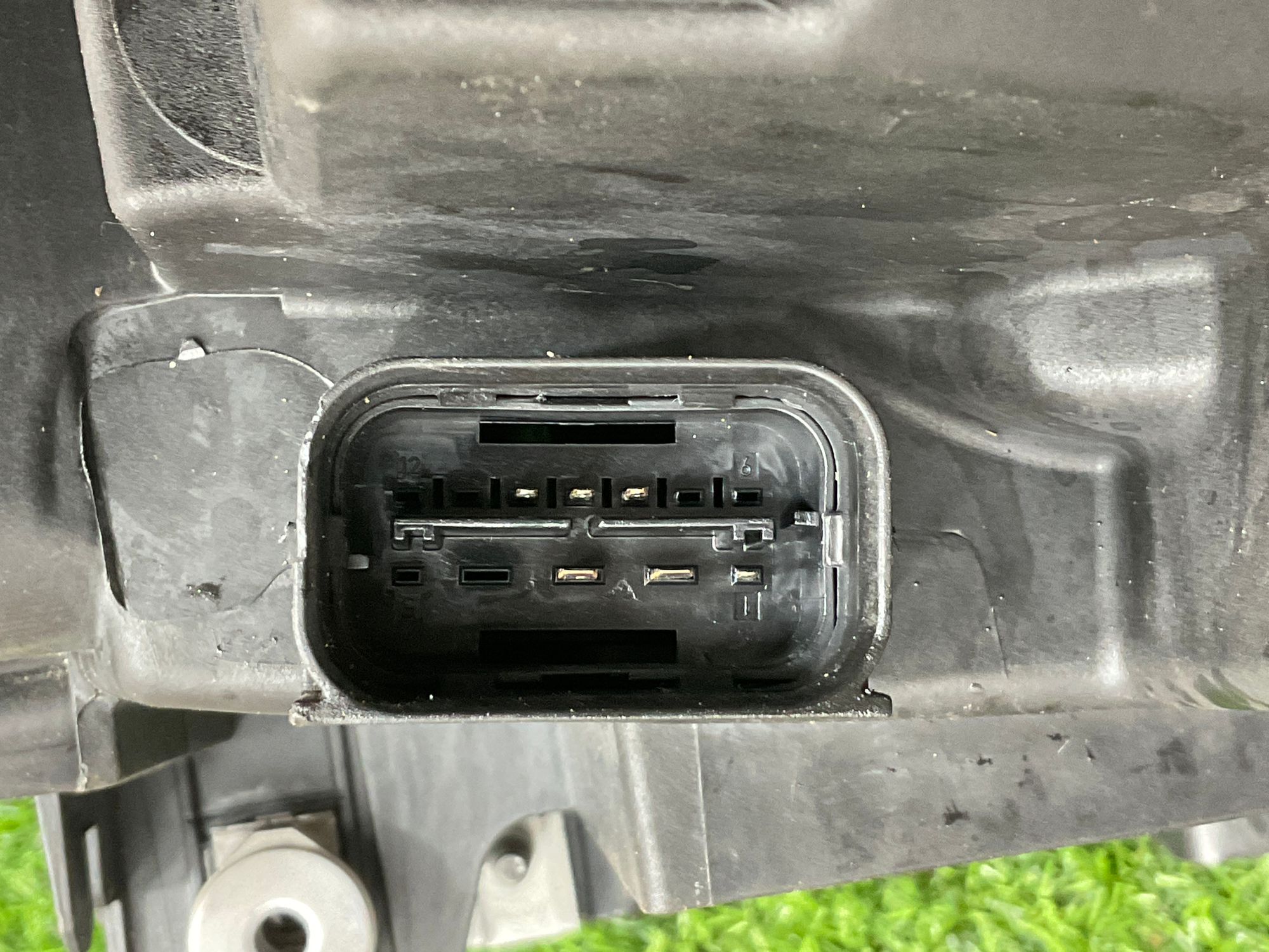 https://ycs.partsauto.market/partsauto-images/thmbs/userImages/h353NjtZg3VDP19b5HMt7LlpbQ93/part/fc6513b9-1982-4989-a749-90069dac0807_1733908988377.jpg