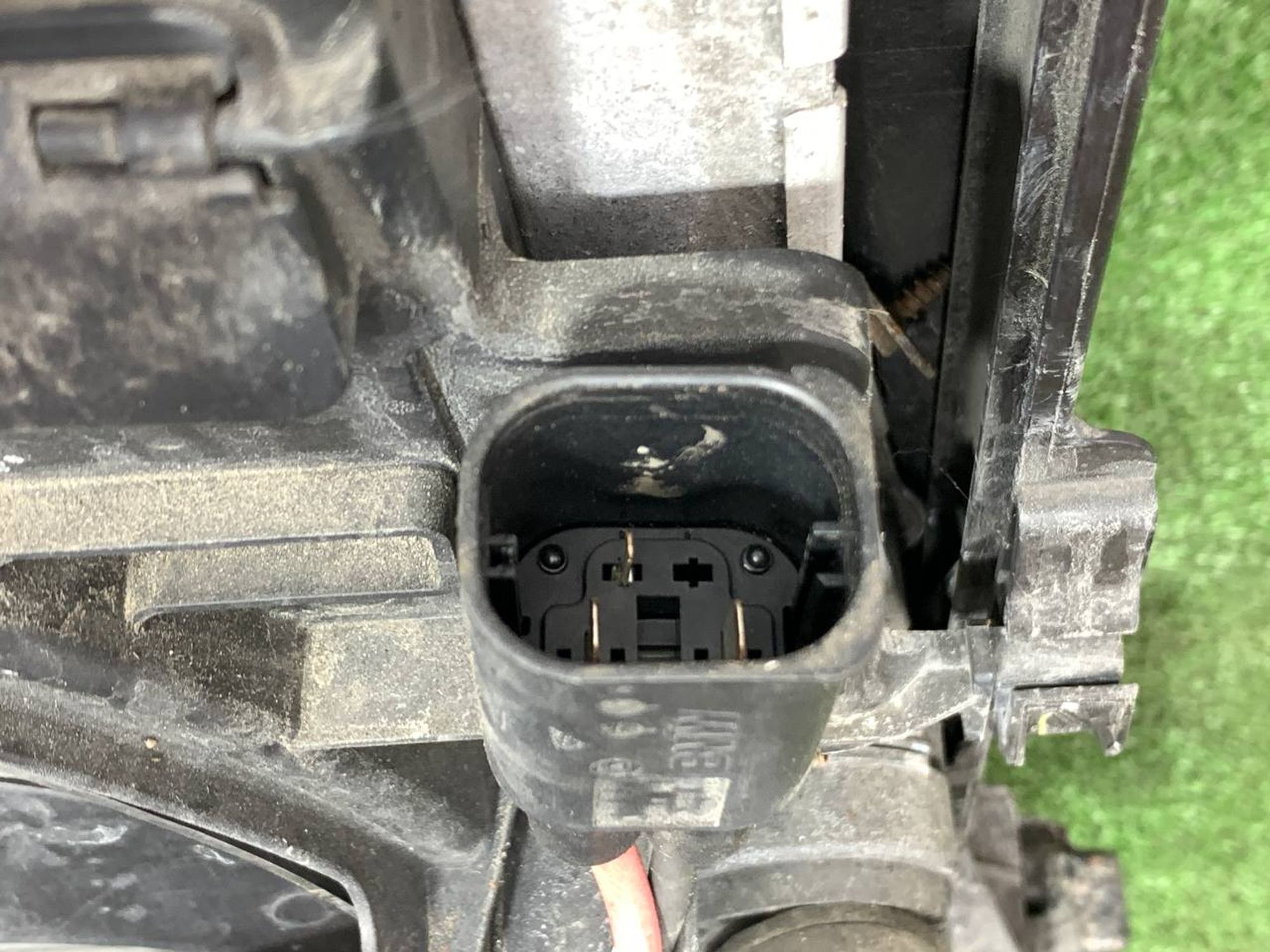 https://ycs.partsauto.market/partsauto-images/thmbs/userImages/h353NjtZg3VDP19b5HMt7LlpbQ93/part/fc779038-7abf-43b9-bf7d-5bdf5428af8f_1727094619903.jpg