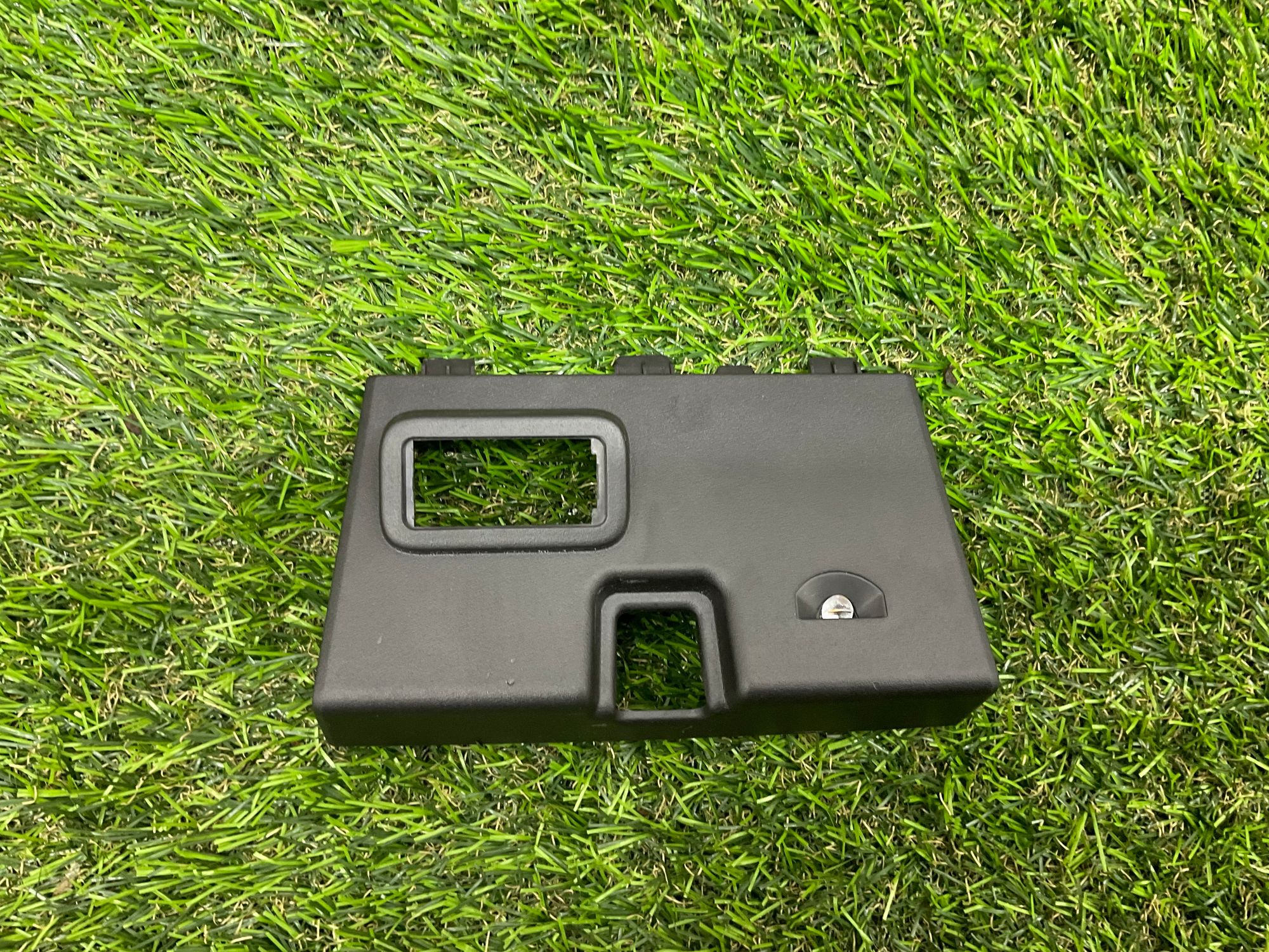 https://ycs.partsauto.market/partsauto-images/thmbs/userImages/h353NjtZg3VDP19b5HMt7LlpbQ93/part/fcb699a9-4a02-4d60-9b22-1b7fa5743033_1781522548732.jpg