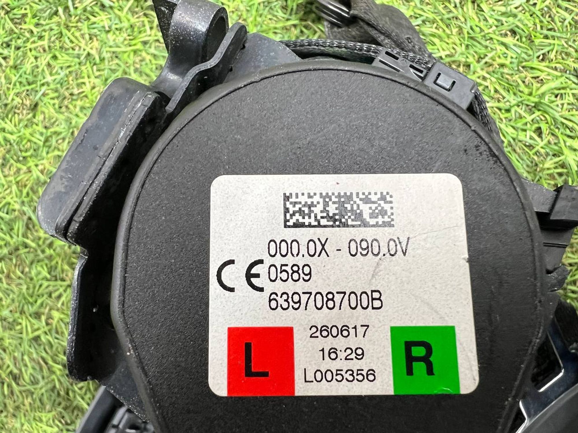 https://ycs.partsauto.market/partsauto-images/thmbs/userImages/h353NjtZg3VDP19b5HMt7LlpbQ93/part/fd6bbd53-9591-4126-bda5-a3f171fbe92b_1712243653022.jpg