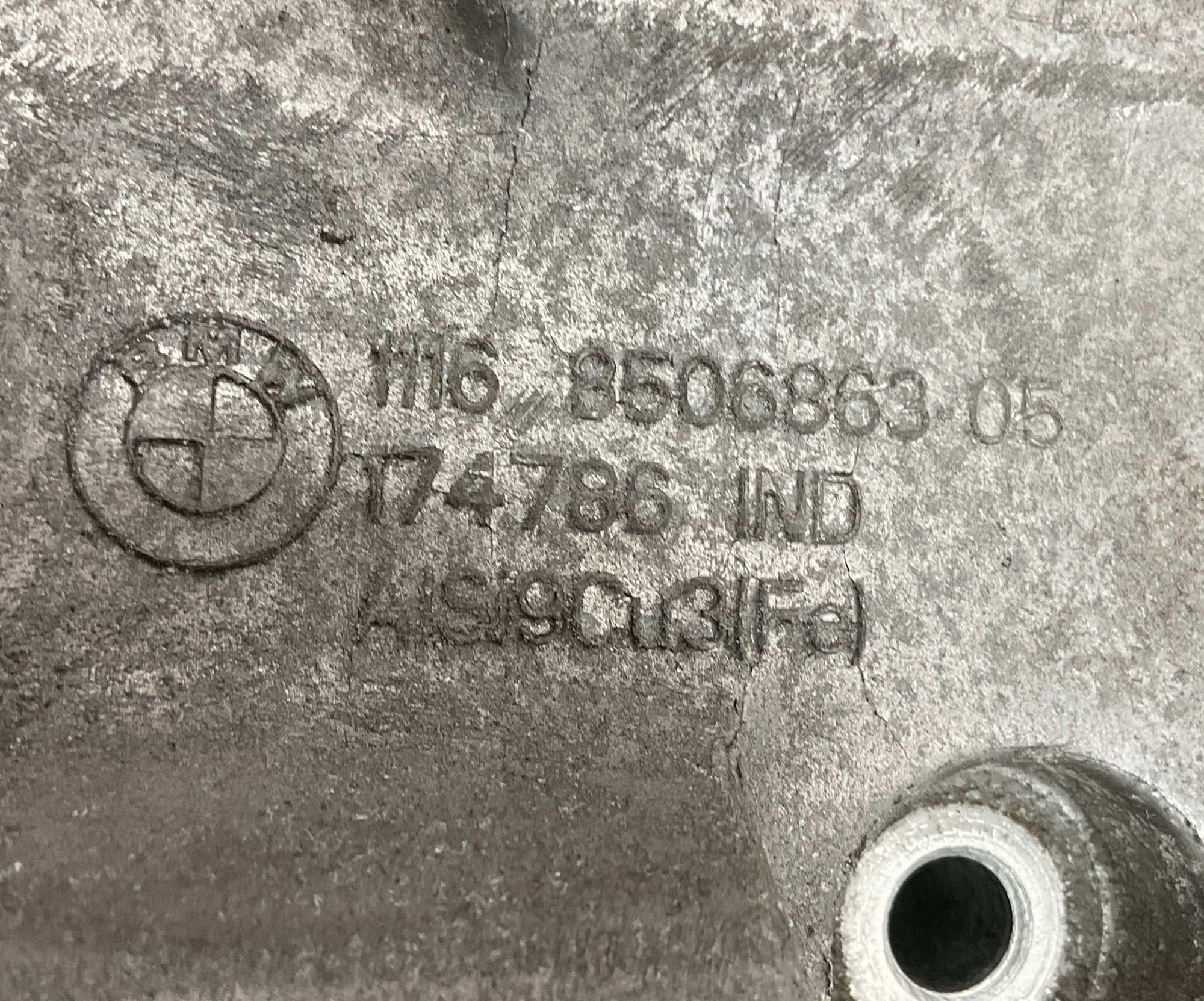 Кронштейн крепления генератора BMW 5 серия, F10/F11/F07 рестайлинг N47N N57, 1000 рублей, Москва