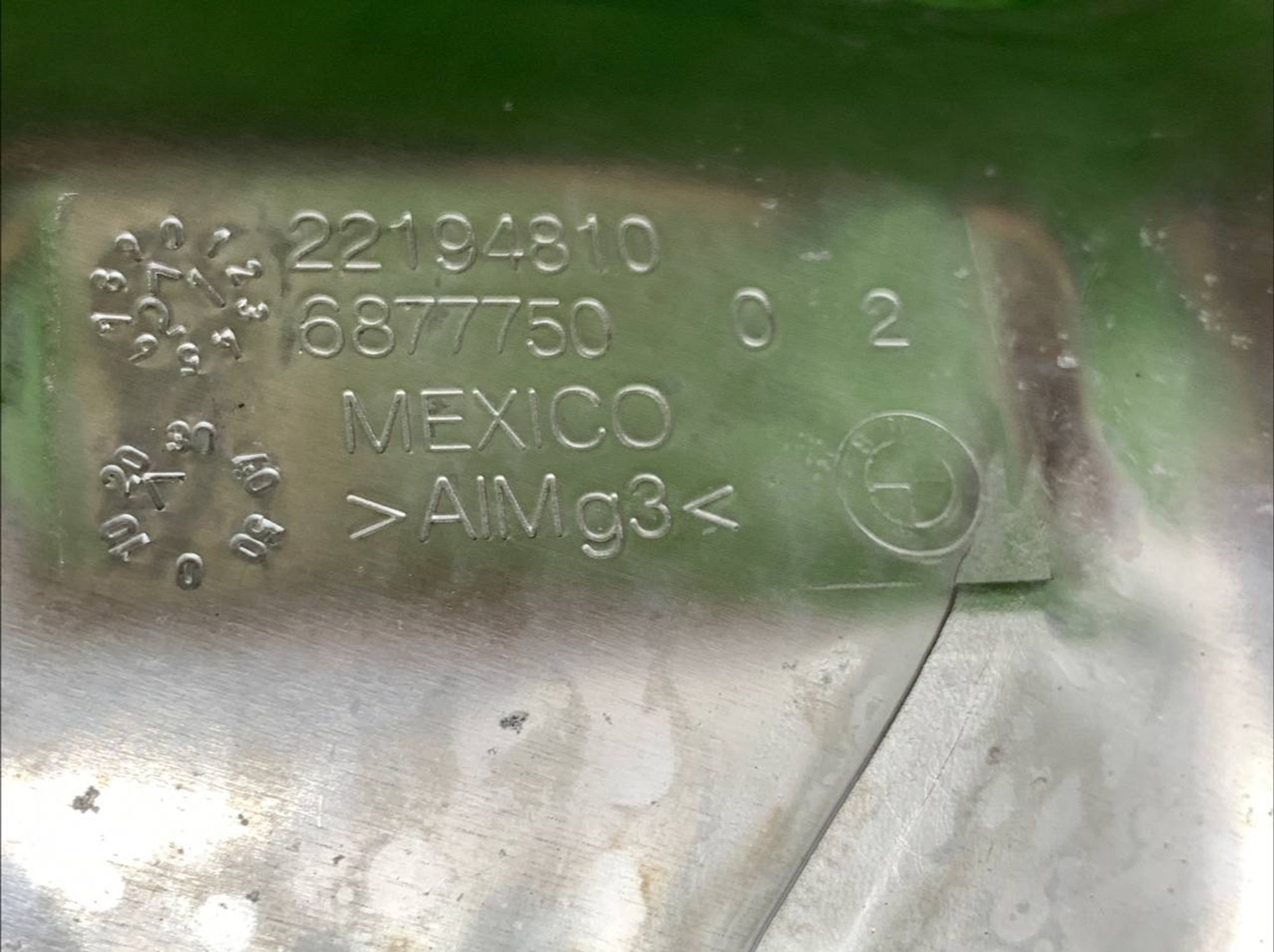 https://ycs.partsauto.market/partsauto-images/thmbs/userImages/h353NjtZg3VDP19b5HMt7LlpbQ93/part/fe1fa610-992f-41ac-82e0-43c6ba02e68e_1719403269306.jpg
