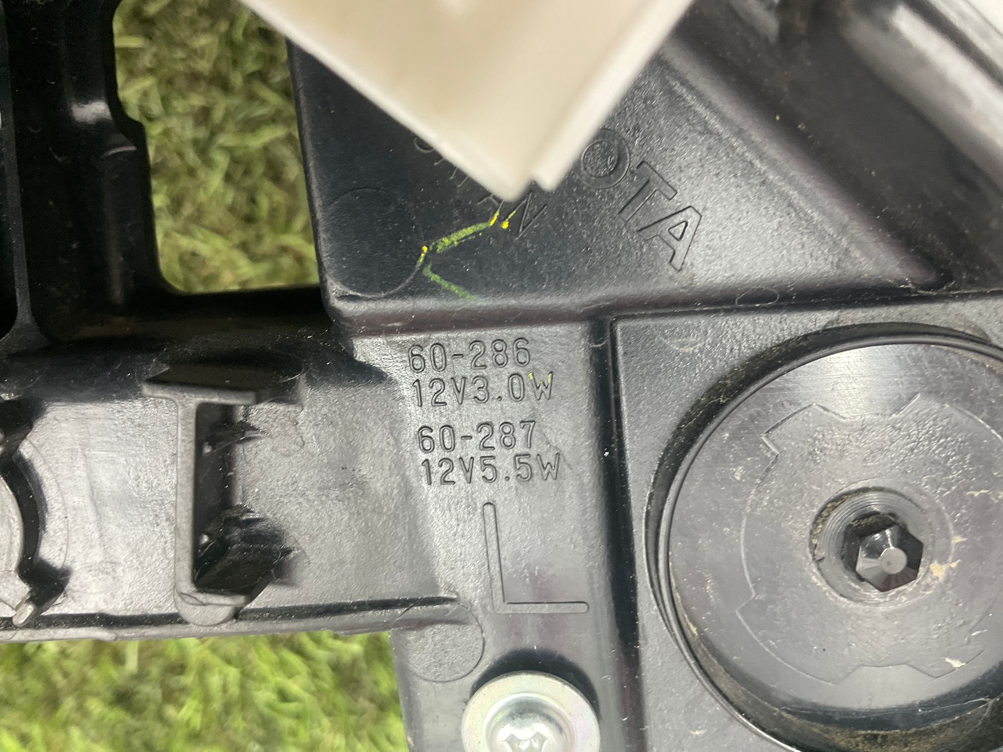 Фонарь задний левый Toyota Land Cruiser 300 (2021—2023) 2024, 30000 рублей, Москва