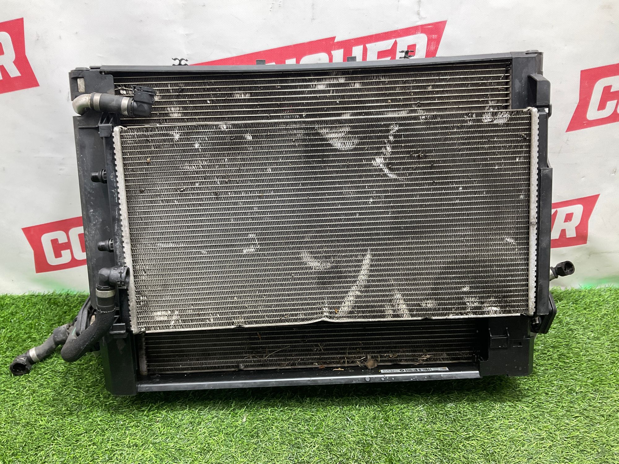 https://ycs.partsauto.market/partsauto-images/thmbs/userImages/h353NjtZg3VDP19b5HMt7LlpbQ93/part/fe7218ef-d958-4336-85ce-cc50898ad2ec_1736335869996.jpg