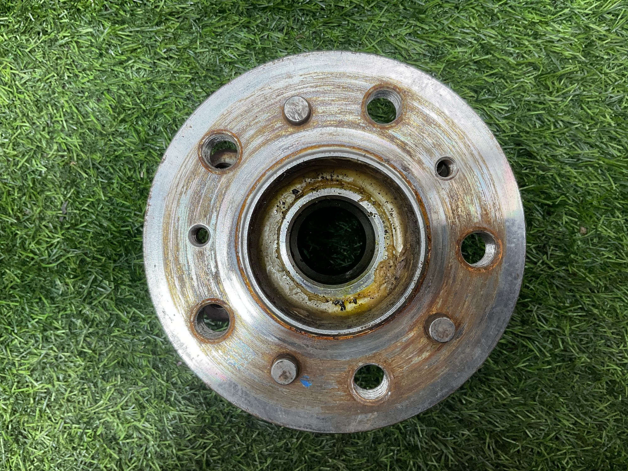 https://ycs.partsauto.market/partsauto-images/thmbs/userImages/h353NjtZg3VDP19b5HMt7LlpbQ93/part/fec49565-a6cc-4670-af03-033eca035b0e_1737559456388.jpg