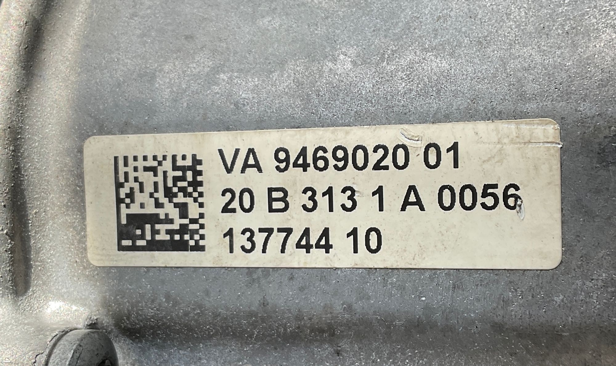 https://ycs.partsauto.market/partsauto-images/thmbs/userImages/h353NjtZg3VDP19b5HMt7LlpbQ93/part/fef02541-c1b1-4a7b-8b94-7255fc20fe6a_1745658295711.jpg