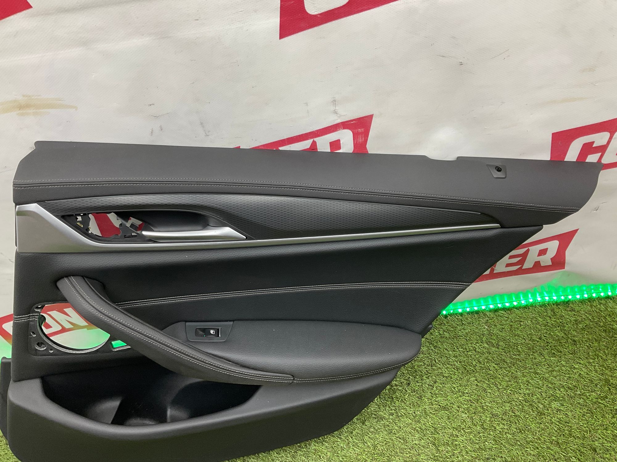 Обшивка двери задней правой BMW 5 серия, G30/G31 рестайлинг, 4000 рублей, Москва