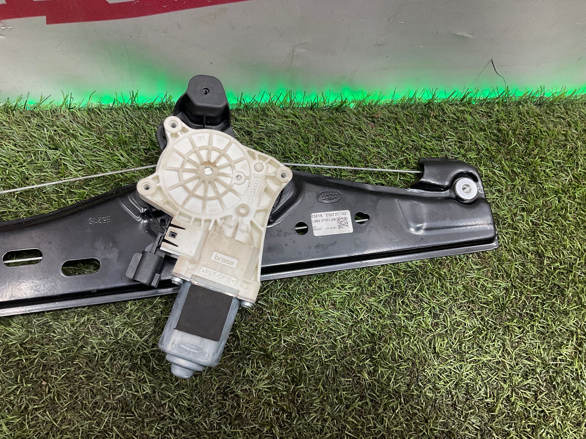 Стеклоподъемник задней левой двери Land Rover Defender II 2022, 11000 рублей, Москва