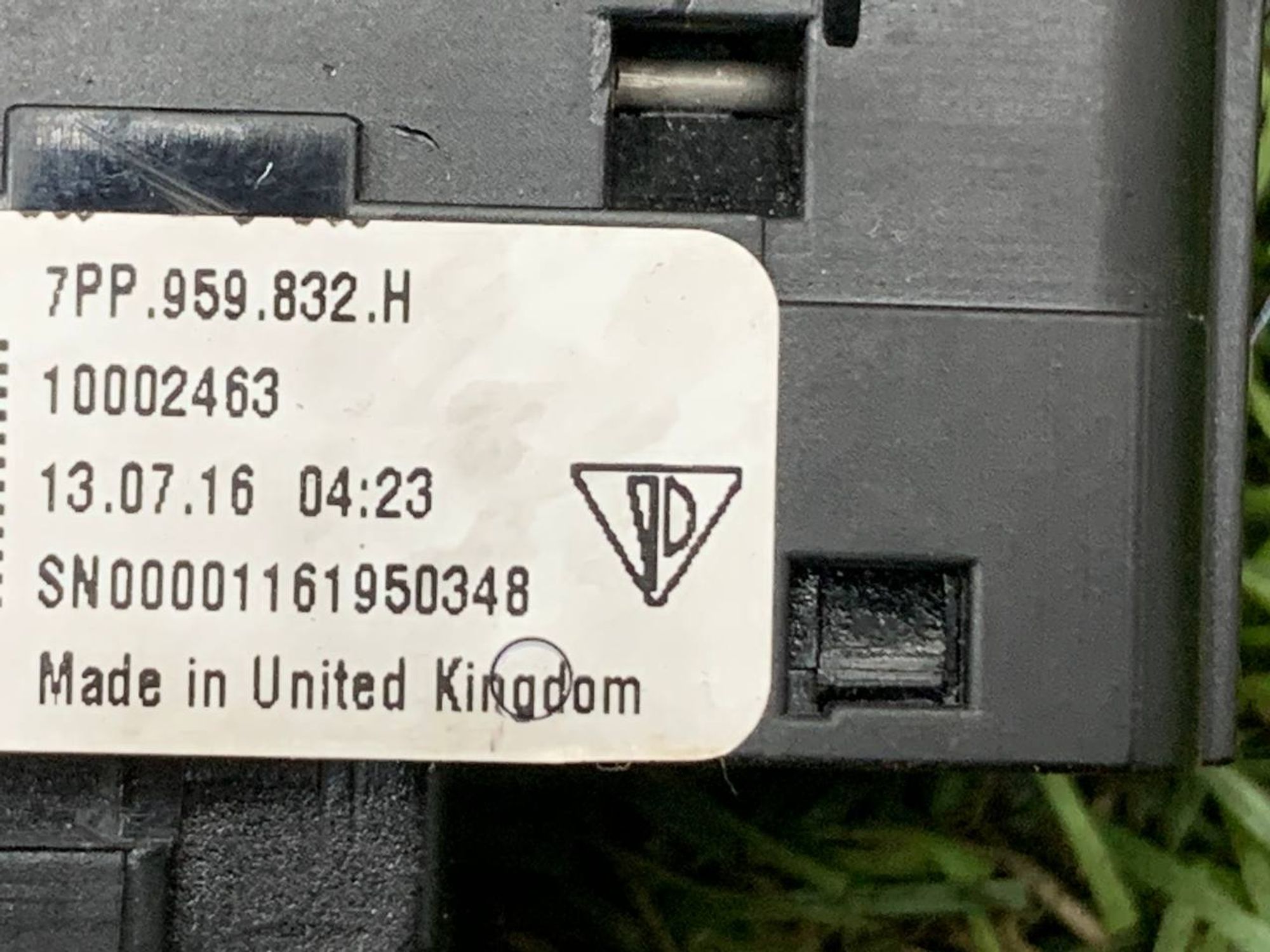 Кнопка открывания багажника Porsche 7PP959832H, 1500 рублей, Москва