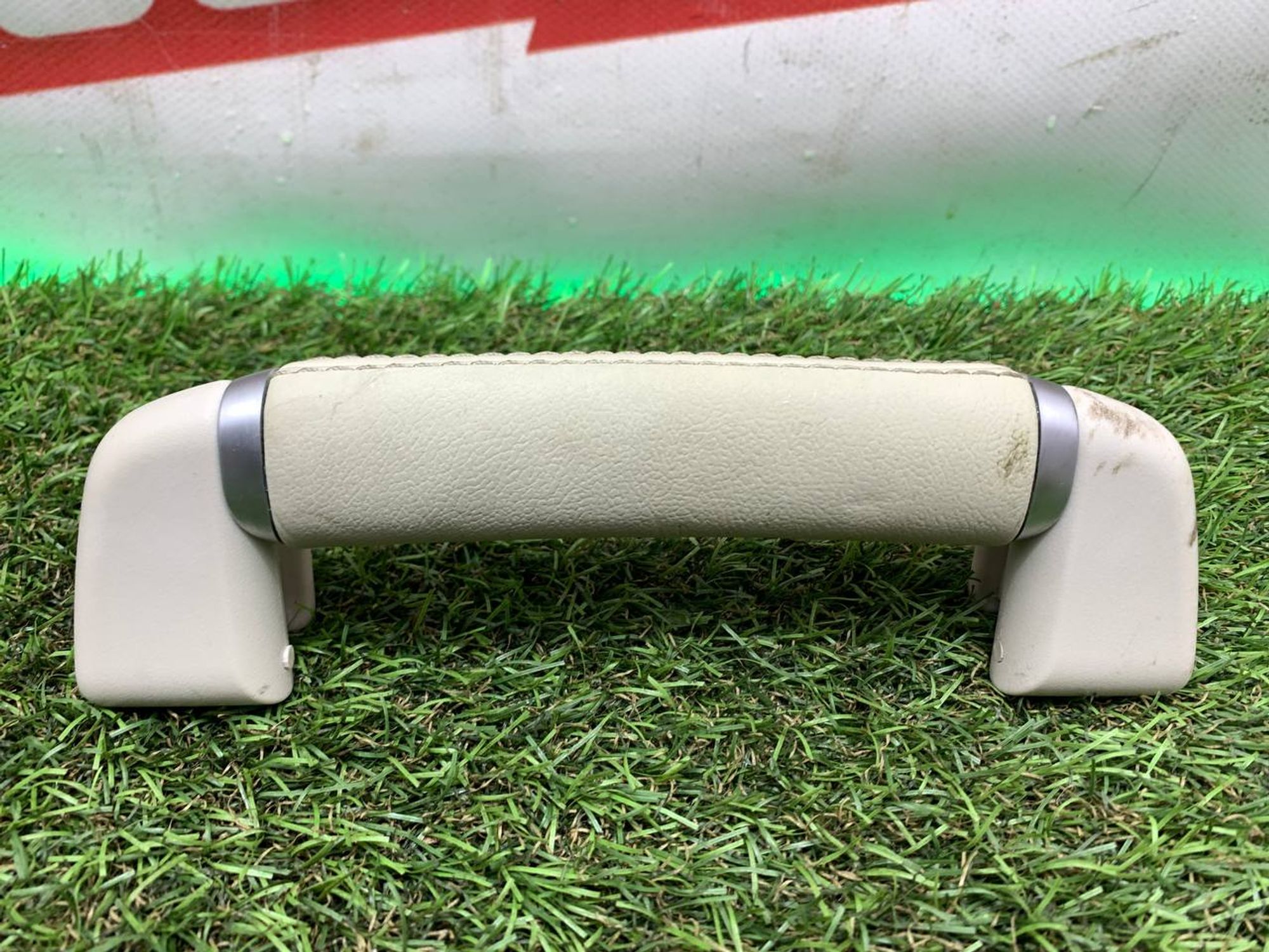 https://ycs.partsauto.market/partsauto-images/thmbs/userImages/h353NjtZg3VDP19b5HMt7LlpbQ93/part/ffbbcbc1-eea2-4d87-8c84-02f9f3d4ef22_1713795119956.jpg