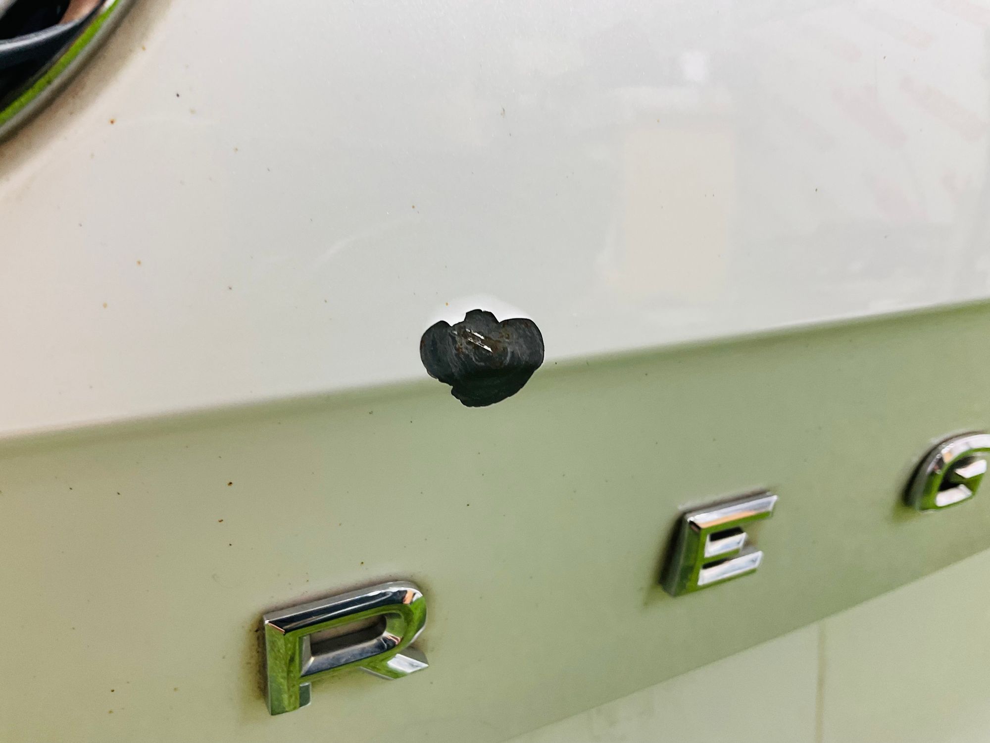 https://ycs.partsauto.market/partsauto-images/thmbs/userImages/h353NjtZg3VDP19b5HMt7LlpbQ93/part/fff17d4b-e588-4238-8d0e-81068f38d2f2_1787233280387.jpg